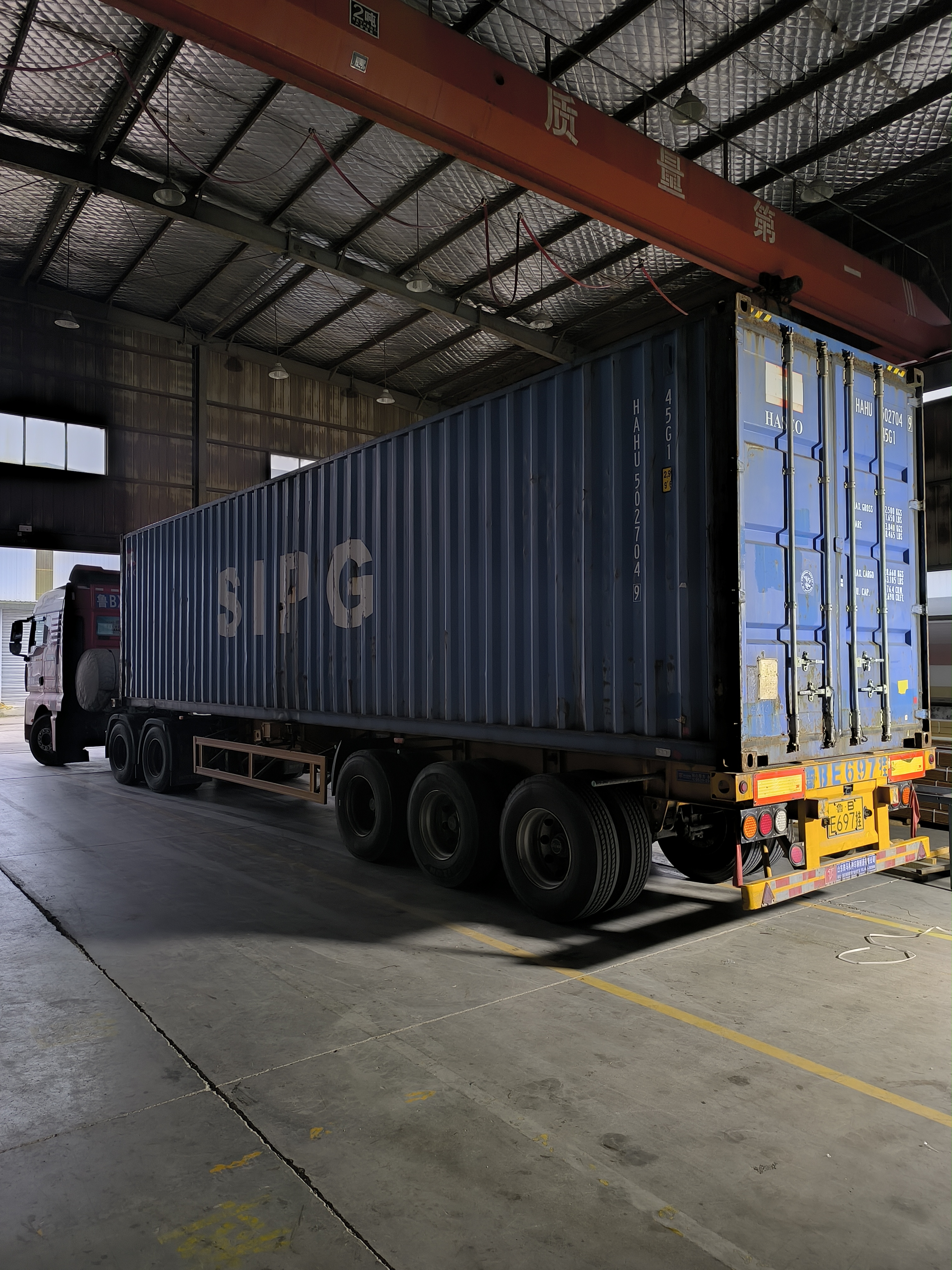 第五个集装箱轻钢别墅材料发往泰国