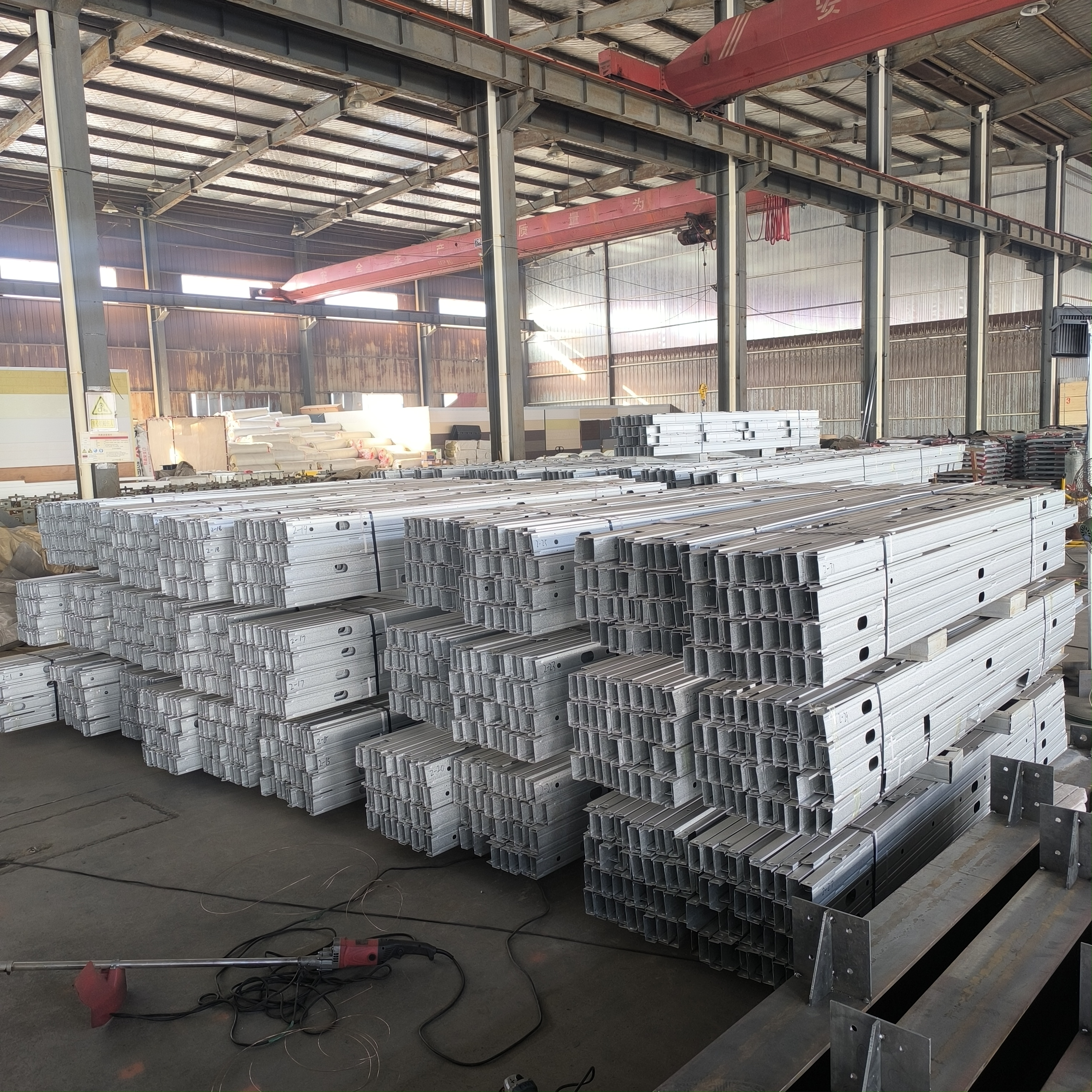 轻钢别墅框架结构生产打包出口泰国