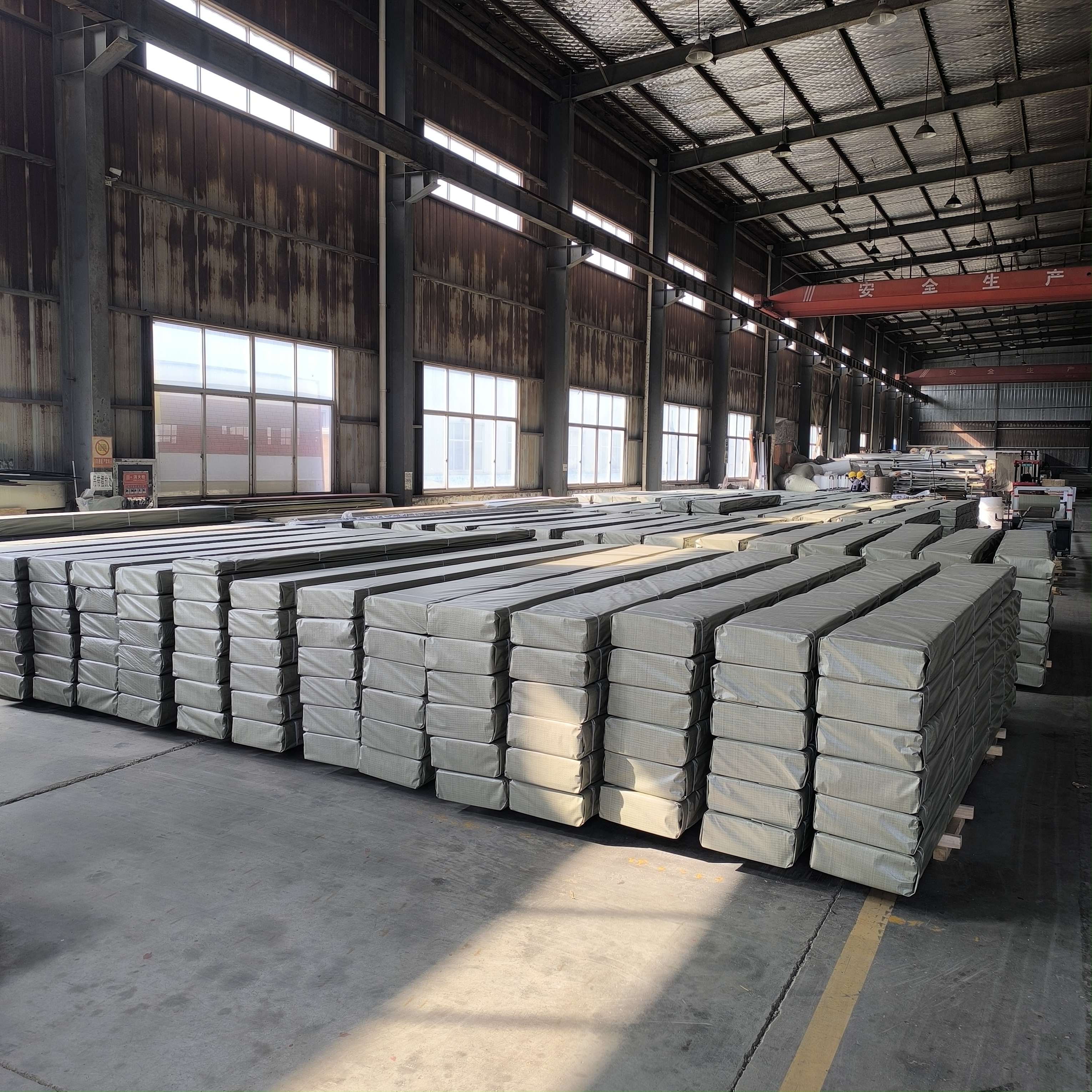 出口防潮纸包装聚氨酯金属雕花板